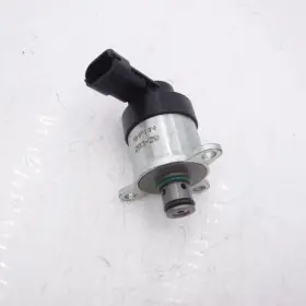 Smp-pr444 Standard Motor Products Fuel Injection Pressure Regulator Fits 2006-2009 Chevy Silverado 2500 See Desc