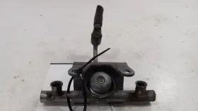 943.su1t09 Subaru Forester Fuel Rail Injection Injector Mount Bar 2009 2010 2011 2012 2013