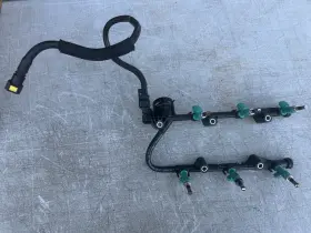 2327031070 Toyota 2016 Sienna 3.5l Engine Fuel Rail With Injectors And Pressure Regulator Oem