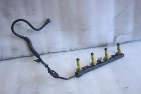 322-60871 Toyota 2003 Celica Gts Fuel Injectors With Rail Ramp