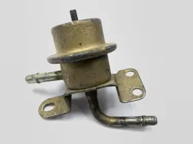 5049 Used-datsun - Original Oem Jecs Fuel Pressure Regulator For 1979-1983 280zx