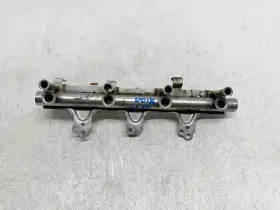 Volkswagen 1019139s02 H410120 2009-2017 Cc Fuel Rail 2.0l Oem