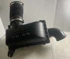 2006-2007 Dodge Dakota Air Cleaner Intake Box Assembly 53032878 Oem Used. Price: $90.00.