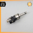 Porsche Macan 95B Engine Fuel Rail Injector 94611012830 Oem 88K Used. Price: $41.50.